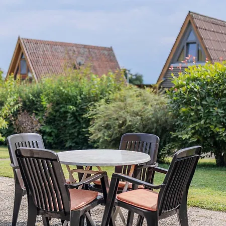 Ferienwohnpark Nurdachhaus Typ 7 Nd 17 Holiday home Immenstaad am Bodensee